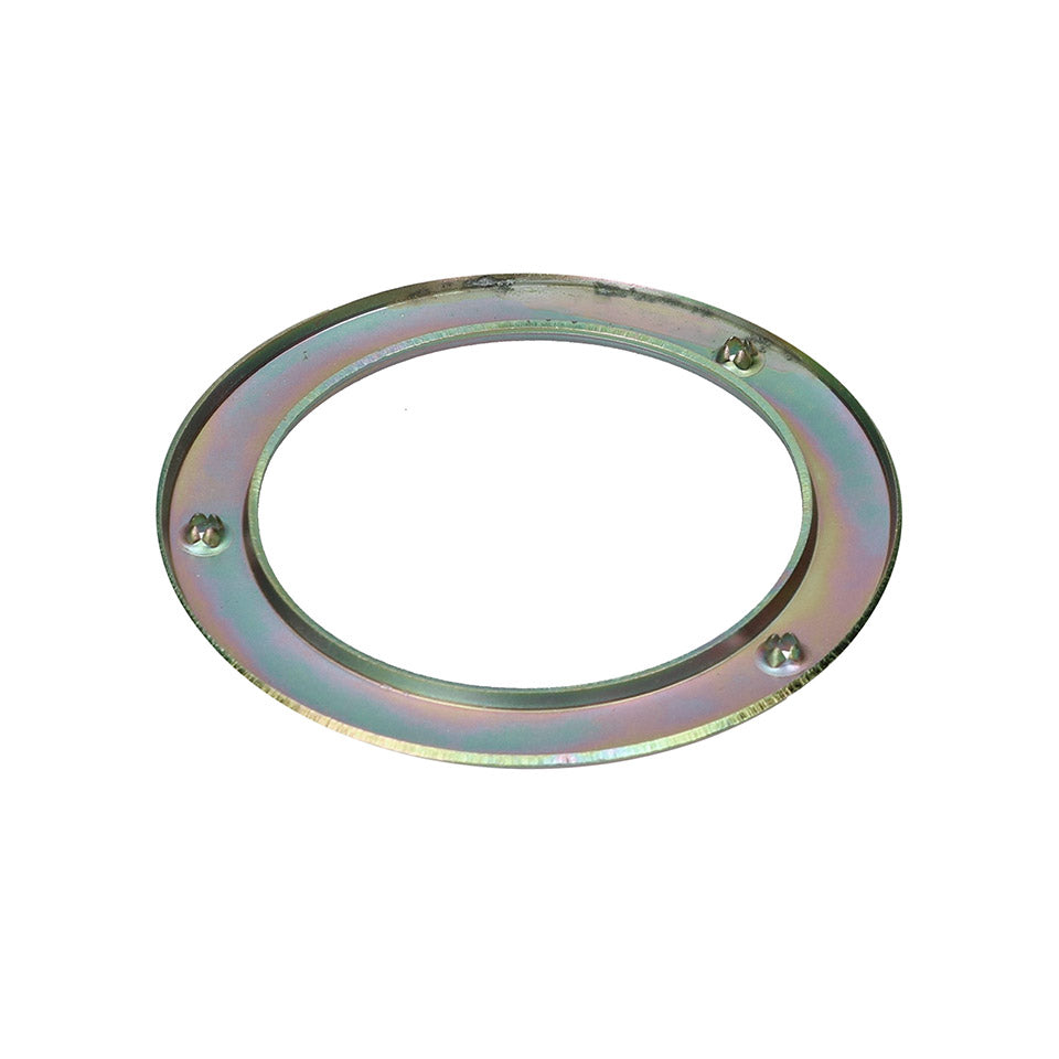 Ring behind fuel filler neck