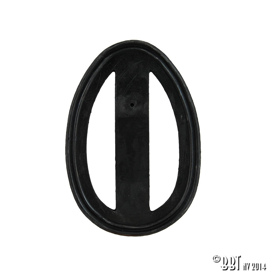 Tail light seal, between light and fender TQ