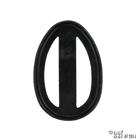 Tail light seal, between light and fender  TQ