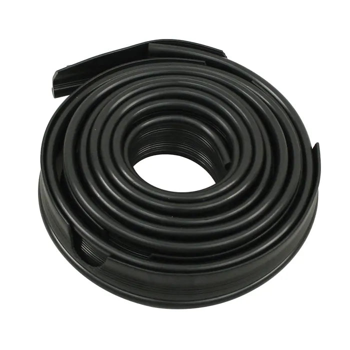 Rear Wing Beading in Black: Beetle (1947-1979), Beetle Cabrio (1949-1979) (Pair)