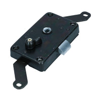 Cargo door large lock mechanism with locking knob
