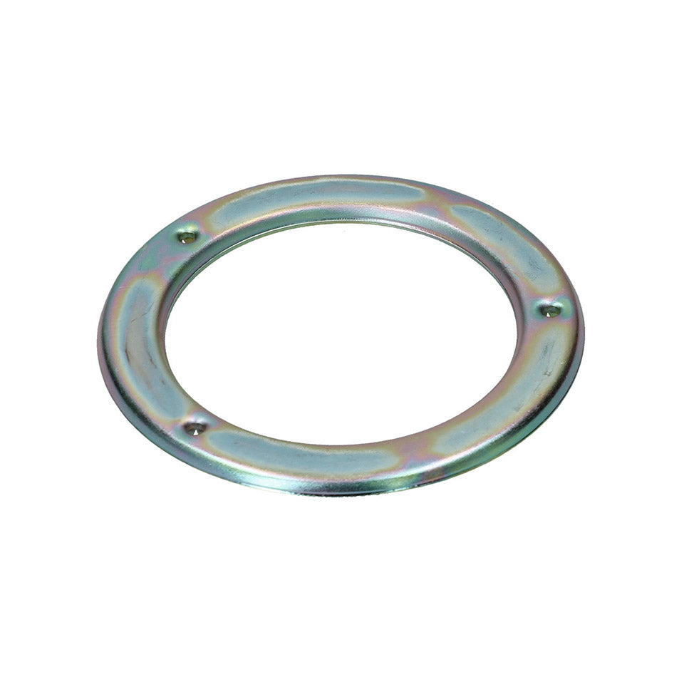 Ring behind fuel filler neck