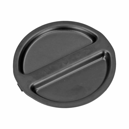 Reservoir cap in front floor pan
