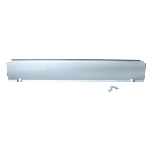 Sill under cargo door, Double cab