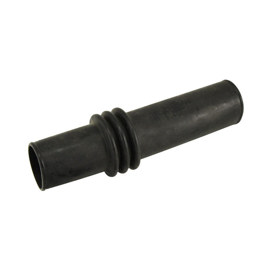 Rubber sleeve between carburettor and air filter