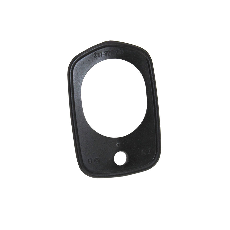Seal tail gate handle